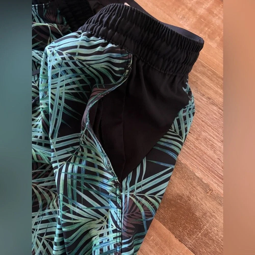 Speedo Men's Swim Shorts Size Medium Palm Leaf Black Blue Green Vacation Summer
